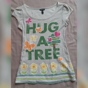 Graphic tee